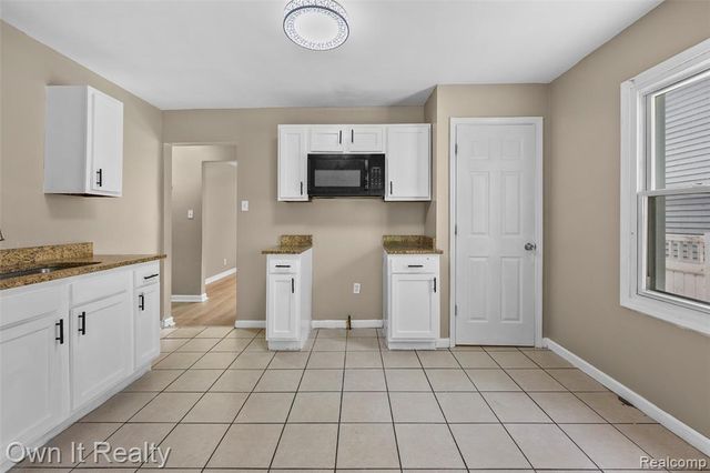 6459 Brace Street, Detroit, MI 48228