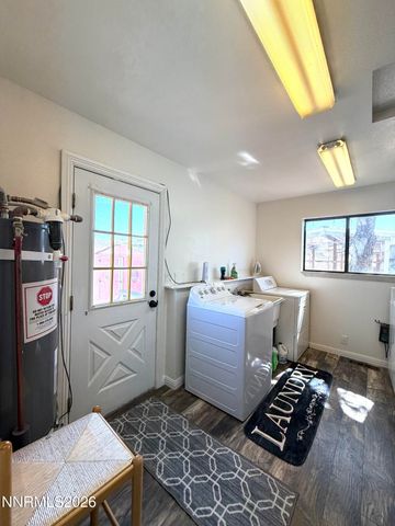 5 Rhoda Lane, Yerington, NV 89447