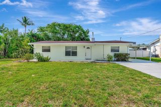 8968 SE Pine Cone Lane, Hobe Sound, FL 33455