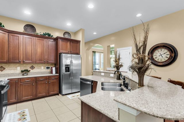 5434 Rising Tide, North Charleston, SC 29420