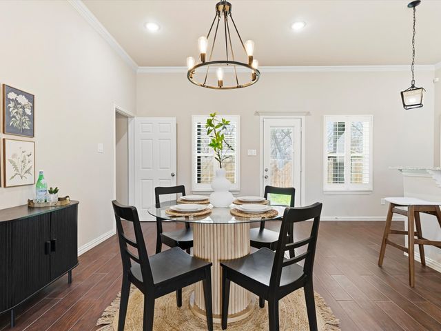 1310 Yale Street, River Oaks, TX 76114