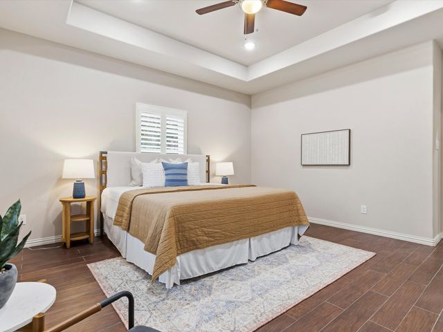 1310 Yale Street, River Oaks, TX 76114