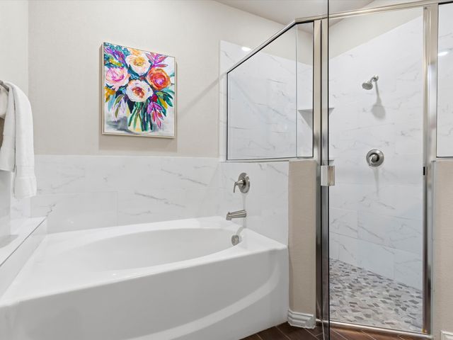 1310 Yale Street, River Oaks, TX 76114