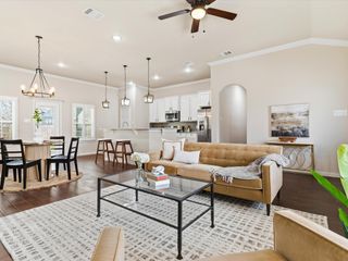 1310 Yale Street, River Oaks, TX 76114