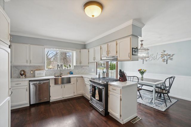 739 Gasper Street, Chesaning, MI 48616