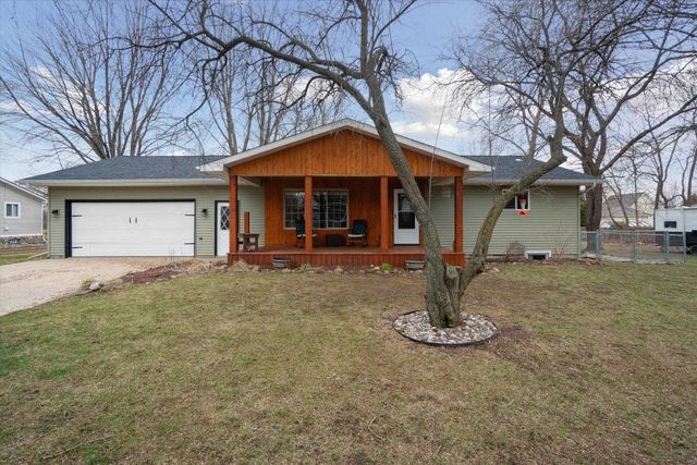 739 Gasper Street, Chesaning, MI 48616