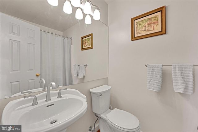 1486 TIMBER CHASE DR, Mechanicsburg, PA 17050