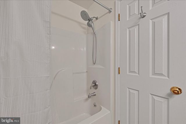 1486 TIMBER CHASE DR, Mechanicsburg, PA 17050