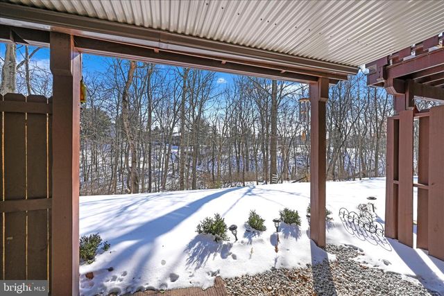 1486 TIMBER CHASE DR, Mechanicsburg, PA 17050