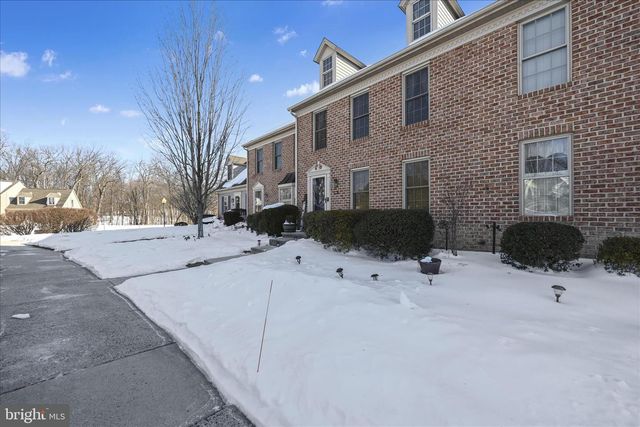 1486 TIMBER CHASE DR, Mechanicsburg, PA 17050