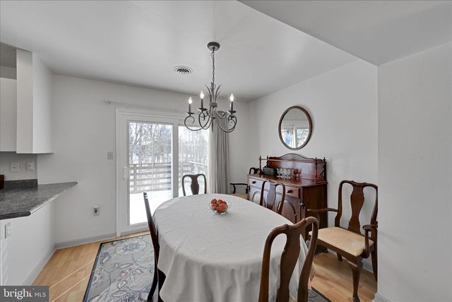 1486 TIMBER CHASE DR, Mechanicsburg, PA 17050