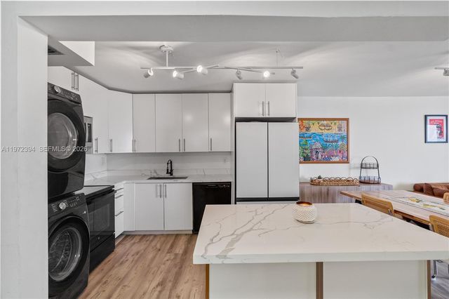 1865 Brickell Ave A2006, Miami, FL 33129