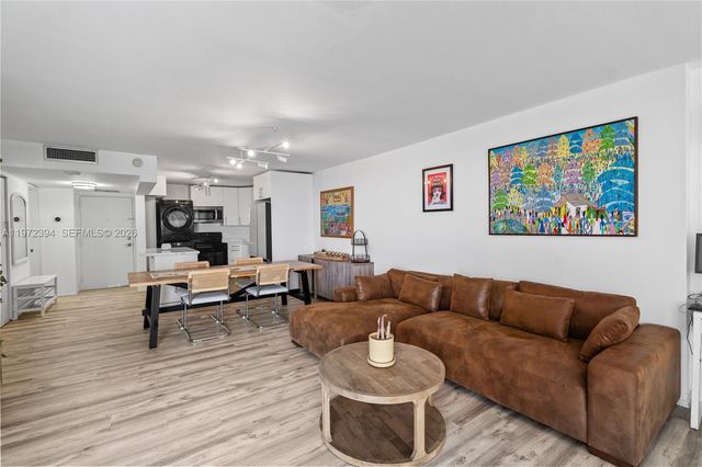 1865 Brickell Ave A2006, Miami, FL 33129