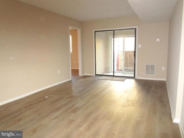 7291-E COACHLIGHT CT, Frederick, MD 21703