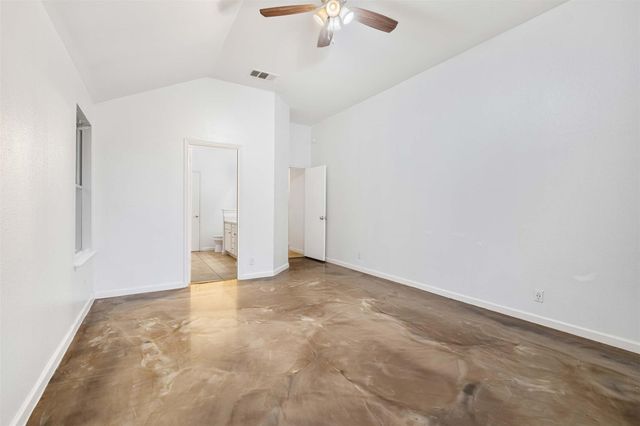 105 Cattail CV, Hutto, TX 78634