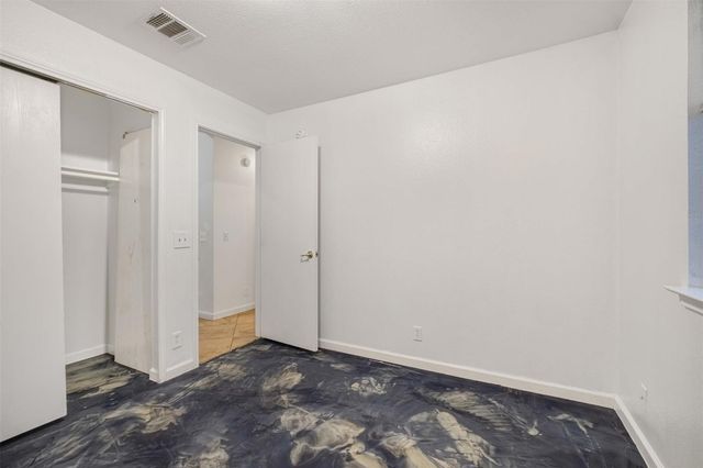 105 Cattail CV, Hutto, TX 78634