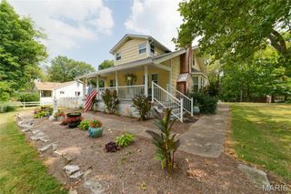 1401 Charlotte Drive, St Louis, MO 63135