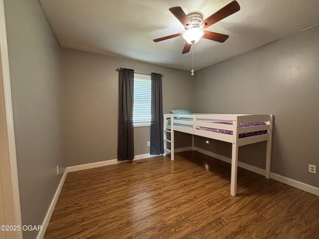 1809 Osage Orange Road, Joplin, MO 64801