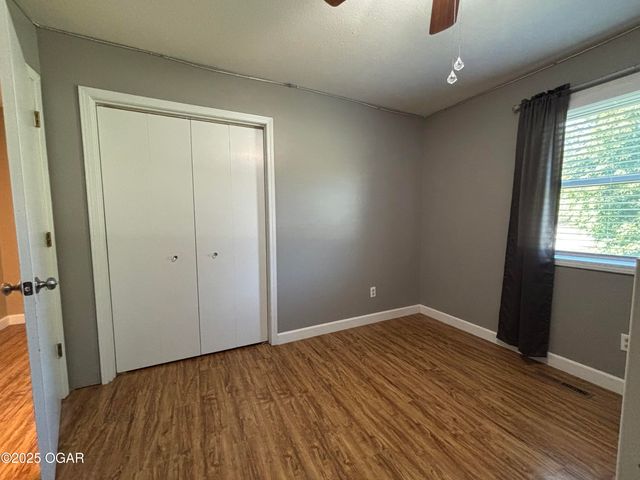 1809 Osage Orange Road, Joplin, MO 64801