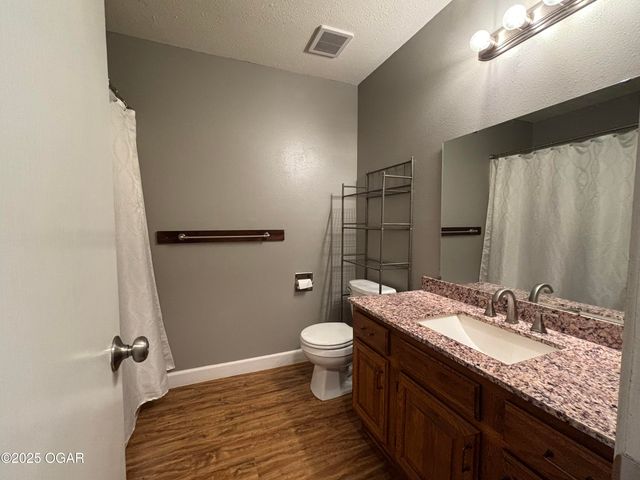 1809 Osage Orange Road, Joplin, MO 64801