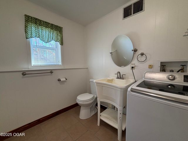 1809 Osage Orange Road, Joplin, MO 64801