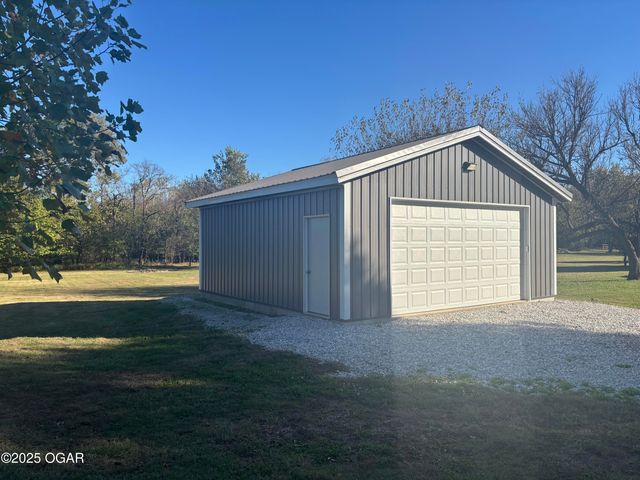 1809 Osage Orange Road, Joplin, MO 64801