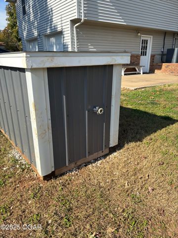 1809 Osage Orange Road, Joplin, MO 64801