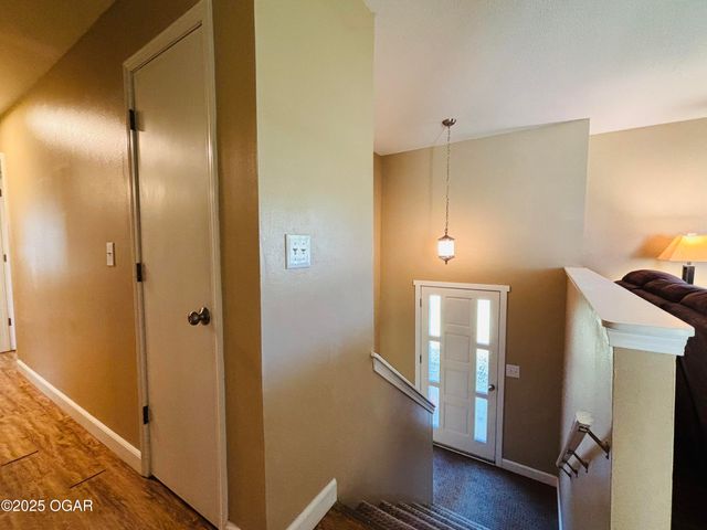 1809 Osage Orange Road, Joplin, MO 64801