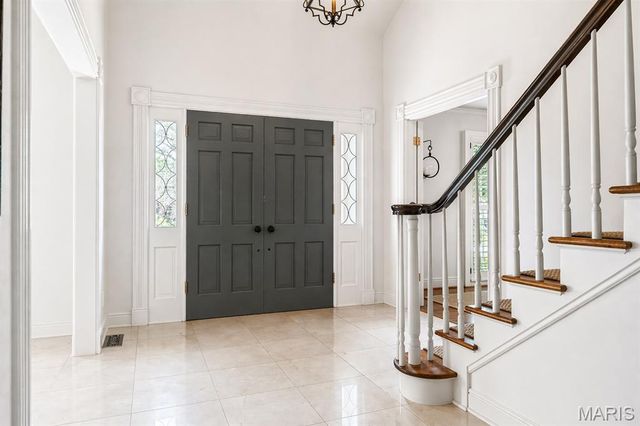 11101 Hermitage Hill Road, Frontenac, MO 63131