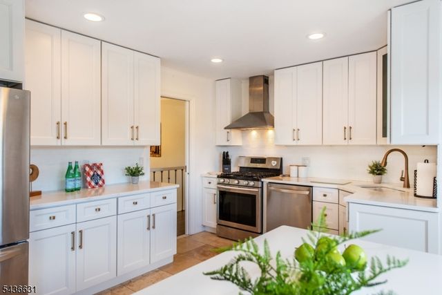 15 Bogert Pl, Clifton City, NJ 07013