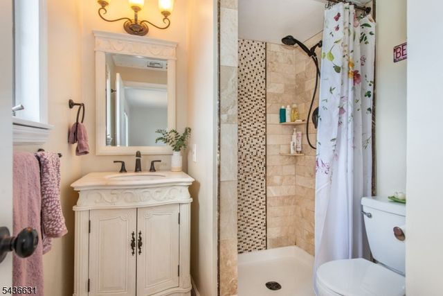 15 Bogert Pl, Clifton City, NJ 07013