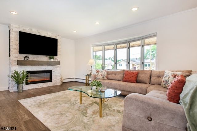 15 Bogert Pl, Clifton City, NJ 07013