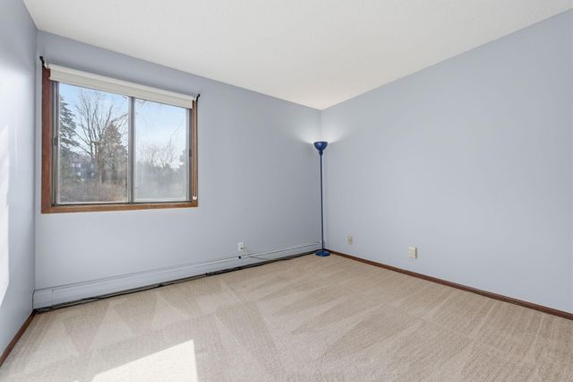 11160 Anderson Lakes Parkway 115, Eden Prairie, MN 55344