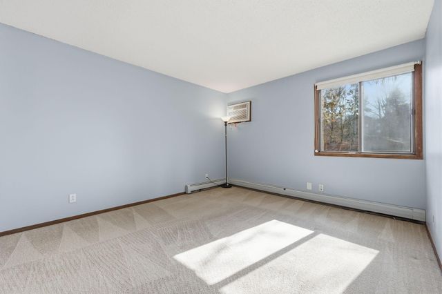 11160 Anderson Lakes Parkway 115, Eden Prairie, MN 55344
