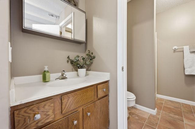 11160 Anderson Lakes Parkway 115, Eden Prairie, MN 55344
