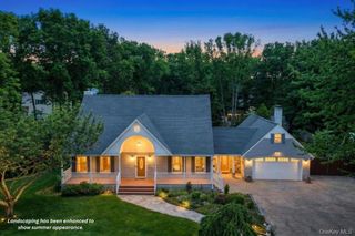 18 Jerusalem Hollow Road, Manorville, NY 11949