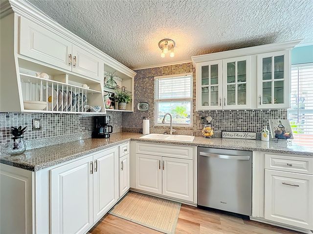 3574 MANATEE ROAD, Tavares, FL 32778