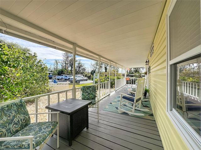 3574 MANATEE ROAD, Tavares, FL 32778