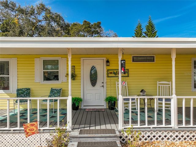 3574 MANATEE ROAD, Tavares, FL 32778