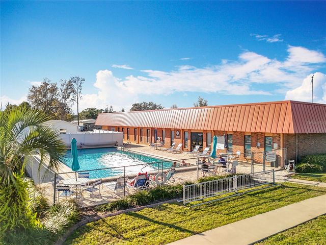 3574 MANATEE ROAD, Tavares, FL 32778