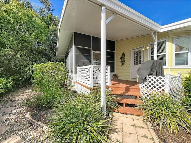 3574 MANATEE ROAD, Tavares, FL 32778