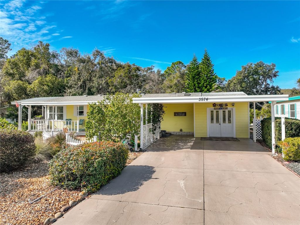 3574 MANATEE ROAD, Tavares, FL 32778