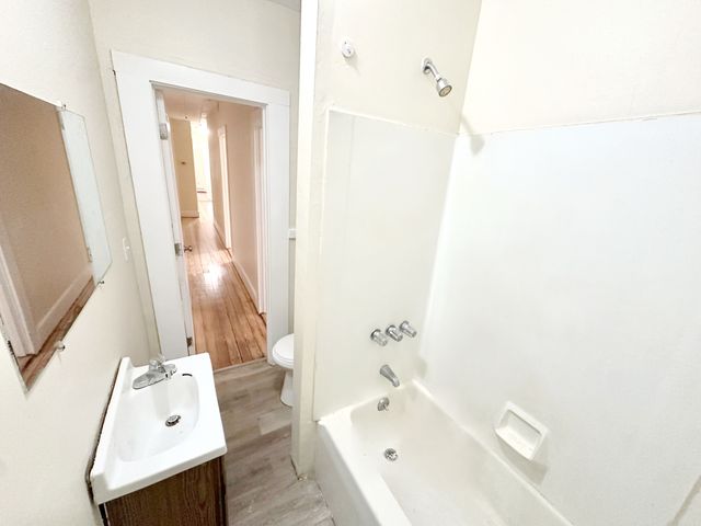 1019 West Main Street 3L, Waterbury, CT 06708