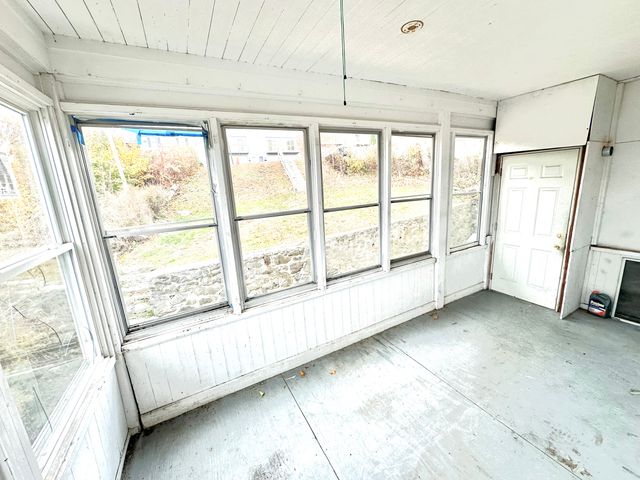 1019 West Main Street 3L, Waterbury, CT 06708