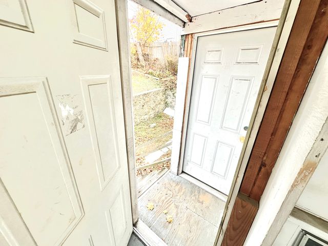 1019 West Main Street 3L, Waterbury, CT 06708