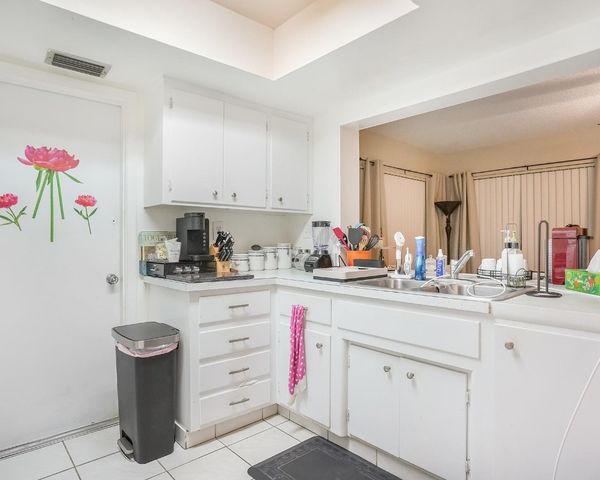 4929 NW 53rd Street, Tamarac, FL 33319