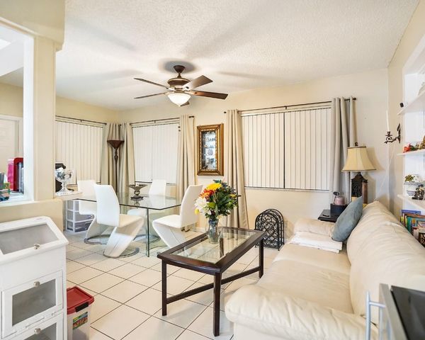 4929 NW 53rd Street, Tamarac, FL 33319