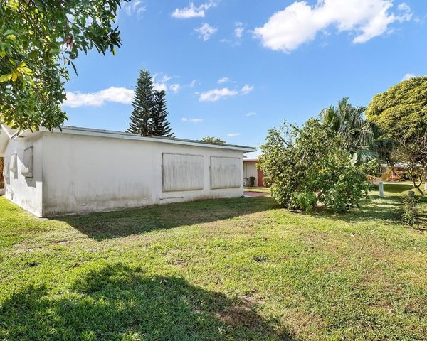 4929 NW 53rd Street, Tamarac, FL 33319