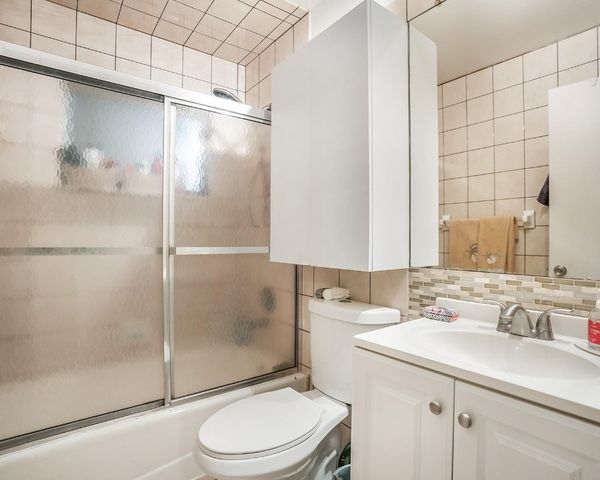 4929 NW 53rd Street, Tamarac, FL 33319