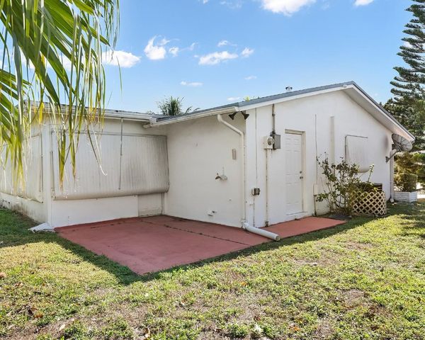 4929 NW 53rd Street, Tamarac, FL 33319